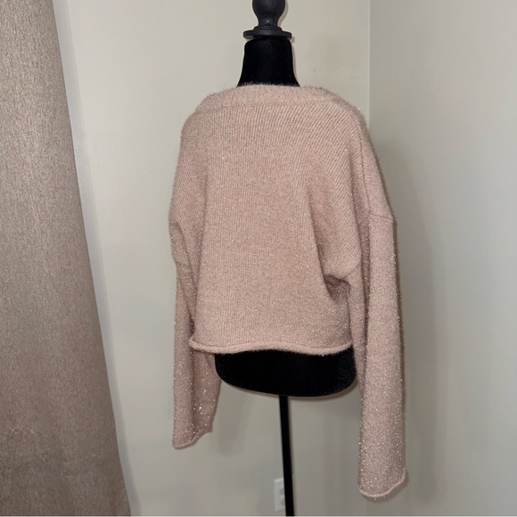 H&M Fuzzy Sparkle Cropped Sweater Pink Boat Neck Women’s Medium RN 1185716 - Picture 7 of 9